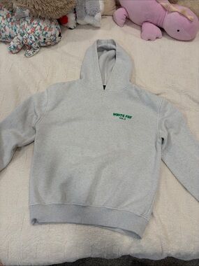 White fox volume 3 hoodie xs/s